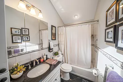 33 Wilshire Drive, North Babylon, NY 11703 - Photo 17