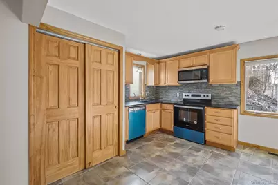 31 Paradise Hill, Highland Mills, NY 10930 - Photo 11