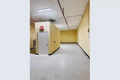 30-75 Steinway Street, Astoria, NY 11103 - Photo 17