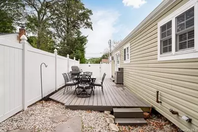 22 Babylon Drive, Sound Beach, NY 11789 - Photo 25