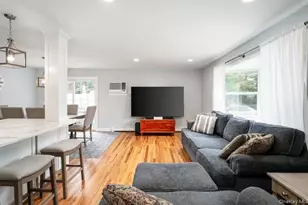 22 Babylon Dr, Sound Beach, NY 11789 - Photo 9