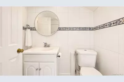 143-18 84th Avenue, Briarwood, NY 11435 - Photo 23