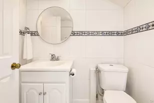143-18 84th Ave, Briarwood, NY 11435 - Photo 23