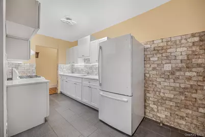 42 Barker Avenue #2B, White Plains, NY 10601 - Photo 9