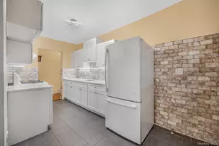 42 Barker Ave, White Plains, NY 10601 - Photo 9