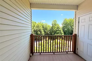 943 Tower Ridge Cir, Middletown, NY 10941 - Photo 5