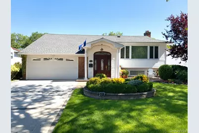 377 Old Courthouse Road, Manhasset Hills, NY 11040 - Photo 1