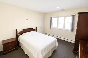 377 Old Courthouse Rd, Manhasset Hills, NY 11040 - Photo 21