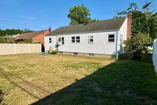 67 Maple Dr, Lindenhurst, NY 11757 - Photo 11