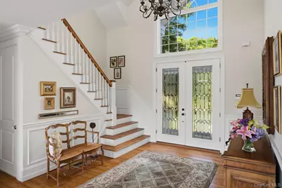 19 Cedarfield Lane, Westhampton, NY 11977 - Photo 5