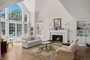 19 Cedarfield Ln, Westhampton, NY 11977 - Photo 9