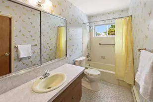 36 Cherrywood Dr, East Northport, NY 11731 - Photo 19