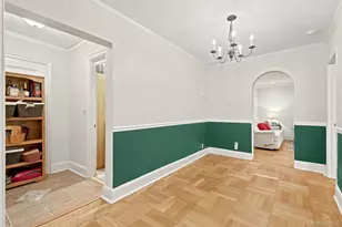 910 Stuart Ave, Mamaroneck, NY 10543 - Photo 7