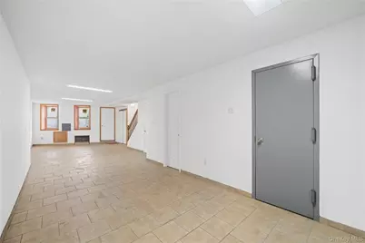46-15 30th Road, Astoria, NY 11103 - Photo 3