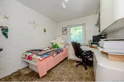 239 Hungry Harbor Road, Woodmere, NY 11581 - Photo 19