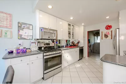 239 Hungry Harbor Road, Woodmere, NY 11581 - Photo 9