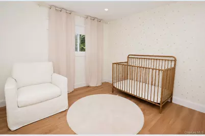 51 Whitman Avenue, Syosset, NY 11791 - Photo 17