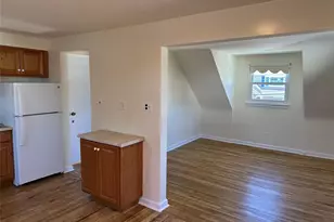 One Waverly Pl, Valley Stream, NY 11580 - Photo 3