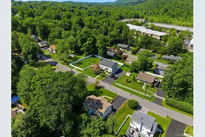 1660 Central Street, Yorktown Heights, NY 10598 - Photo 35
