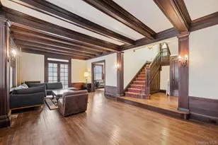 397 Split Rock Rd, Syosset, NY 11791 - Photo 9