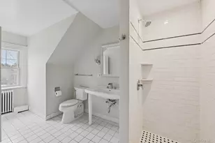 397 Split Rock Rd, Syosset, NY 11791 - Photo 23