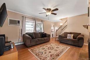 7 Chickadee Ln, Levittown, NY 11756 - Photo 3