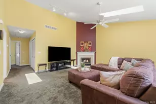 407 Crystal Hill Ln, Poughkeepsie, NY 12603 - Photo 5