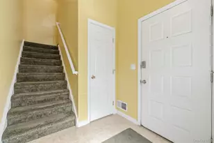 407 Crystal Hill Ln, Poughkeepsie, NY 12603 - Photo 3