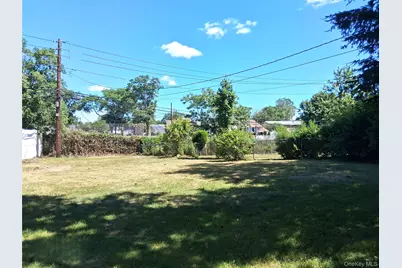 1036 Furth Road, Valley Stream, NY 11581 - Photo 13