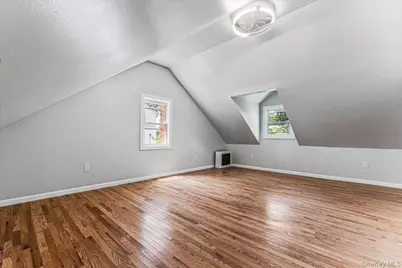 15 Astor Place, Valley Stream, NY 11581 - Photo 23