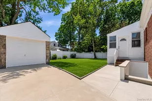 15 Astor Pl, Valley Stream, NY 11581 - Photo 7