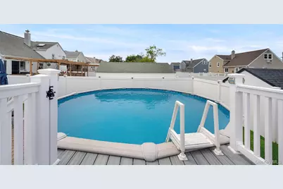 40 Martha Street, Freeport, NY 11520 - Photo 27
