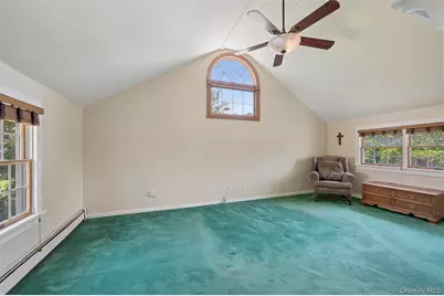 138 Hallock Street, Riverhead, NY 11901 - Photo 15
