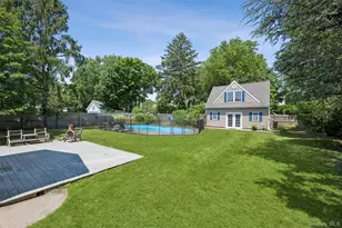 138 Hallock St, Riverhead, NY 11901 - Photo 25