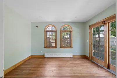 138 Hallock Street, Riverhead, NY 11901 - Photo 9
