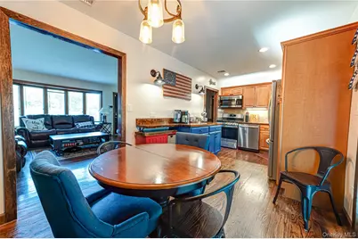 19 Buchanan Avenue, Amityville, NY 11701 - Photo 11