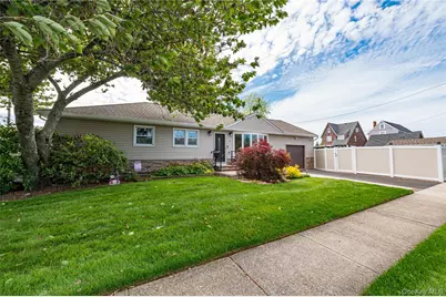 19 Buchanan Avenue, Amityville, NY 11701 - Photo 3