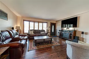 19 Buchanan Ave, Amityville, NY 11701 - Photo 9