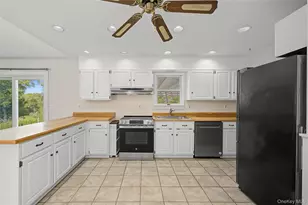 318 Cornwall Hill Rd, Patterson, NY 12563 - Photo 19