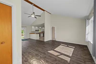 318 Cornwall Hill Road, Patterson, NY 12563 - Photo 11
