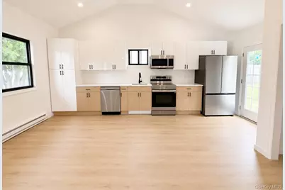 24 E Cherry Street, Central Islip, NY 11722 - Photo 5