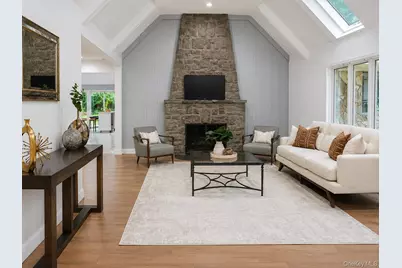 32 Valley Road, Old Westbury, NY 11568 - Photo 15