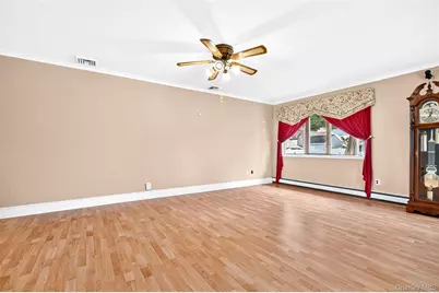 397 Briarwood Road, Massapequa, NY 11758 - Photo 11