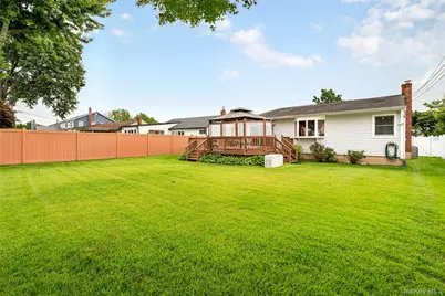397 Briarwood Road, Massapequa, NY 11758 - Photo 45