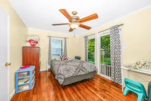 30 Dow St, Central Islip, NY 11722 - Photo 17