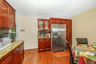 30 Dow St, Central Islip, NY 11722 - Photo 11