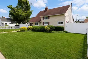 164 Bloomingdale Rd, Levittown, NY 11756 - Photo 3