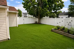 164 Bloomingdale Rd, Levittown, NY 11756 - Photo 17