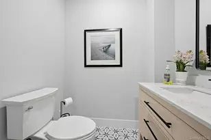7 Fleet Ct, Northport, NY 11768 - Photo 17