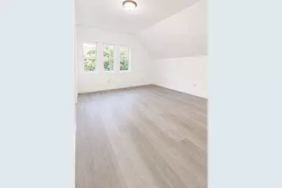 927 Summit Avenue, Bronx, NY 10452 - Photo 9